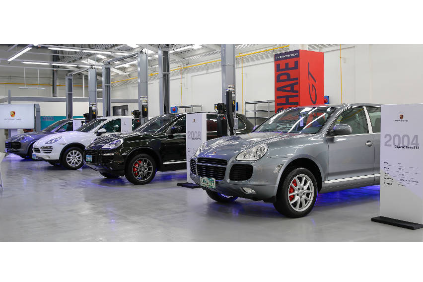 porsche ph launches cayenne turbo gt 1