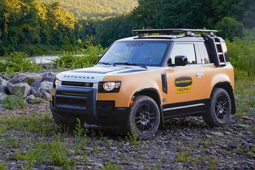 Land Rover builds James Bond-inspired Defender rally car - Autoblog