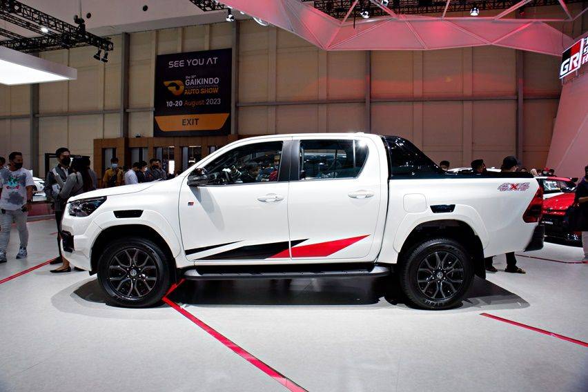 Hilux GR Sport