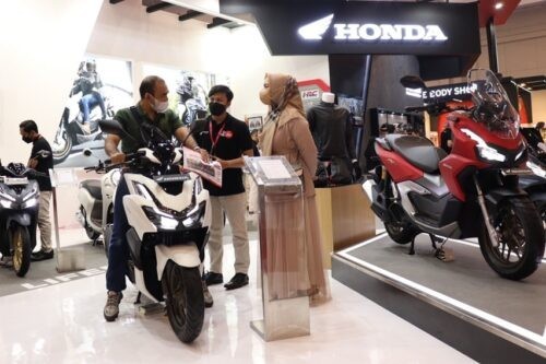 Motor Skutik Honda 160 cc Banyak Diminati Konsumen di GIIAS 2022 Motor Skutik Honda 160 cc Banyak Diminati Konsumen di GIIAS 2022