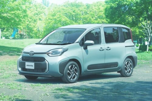 Toyota Sienta Terbaru Mempertahankan Keunikan Desain dan Kepraktisan Tinggi