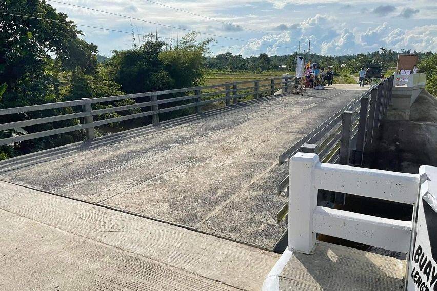 DPWH-DAR turns over 5 new bridges in Palawan