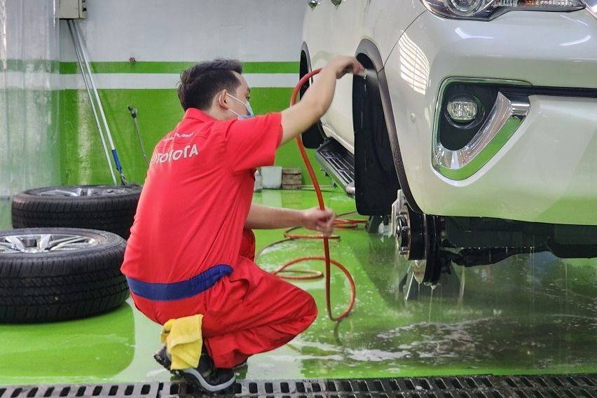 vehicle cleaning in Toyota