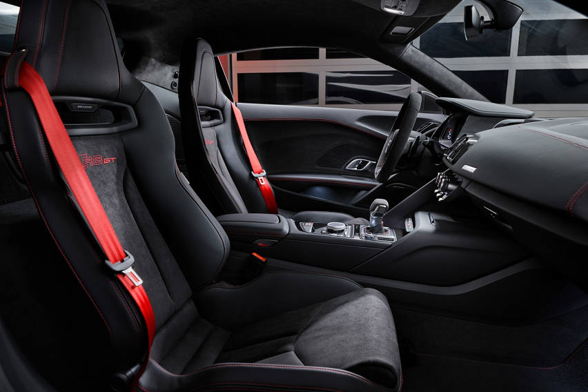 Audi R8 V10 GT RWD 4