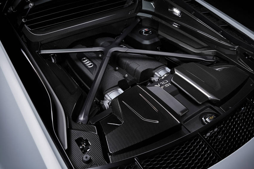 Audi R8 V10 GT RWD 3