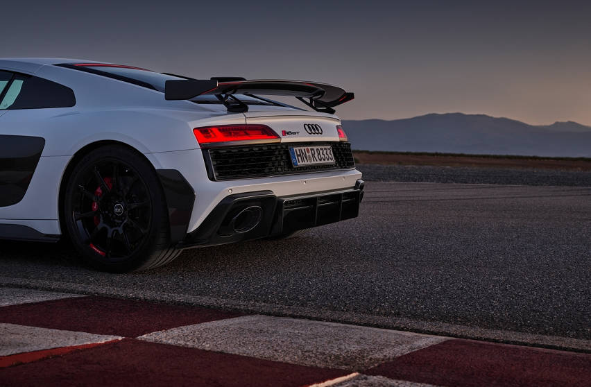 Audi R8 V10 GT RWD 2