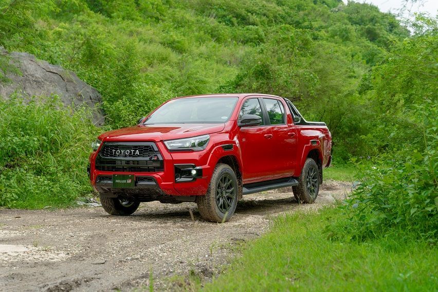 Toyota PH installs upgrades on Hilux lineup
