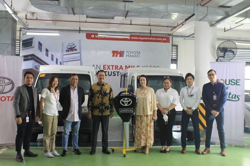 Toyota PH delivers all-new Lite Ace FX to House of Fruitas Toyota PH delivers all-new Lite Ace FX to House of Fruitas