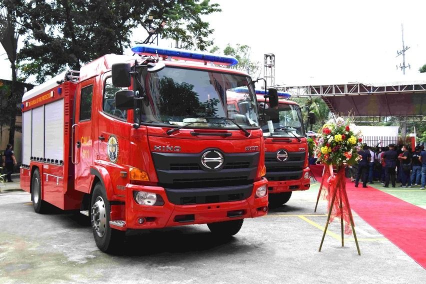 DILG turns over Hino fire trucks to LGU units Hino Trucks boost LGUs’ firefighting capabilities