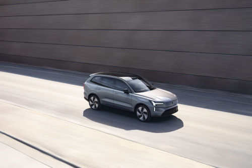 Volvo begins new era with EX90 Volvo begins new era with EX90