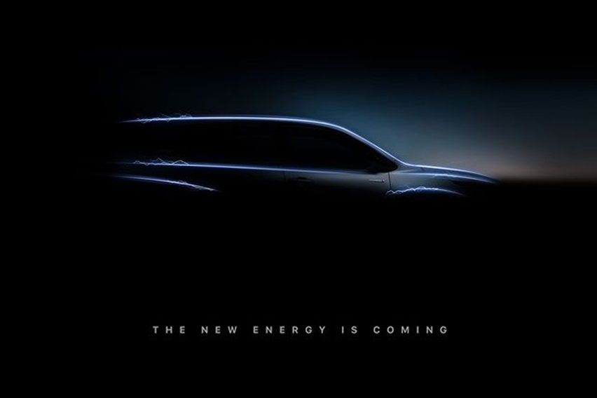 Debut Dunia, Toyota Meluncurkan Innova Zenix dan Hybrid 21 November 2022 Toyota Innova Zenix teaser