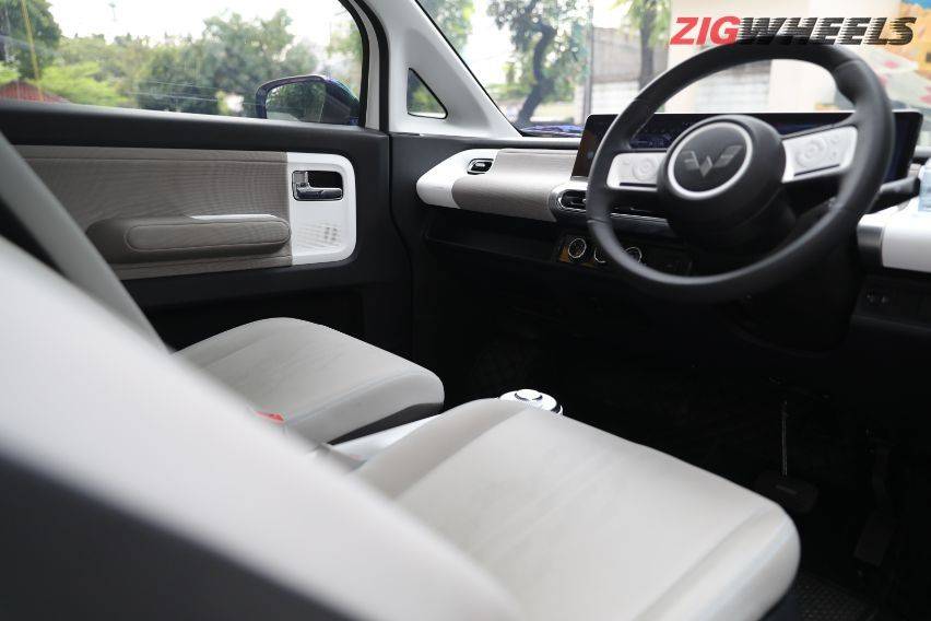 wuling air ev interior