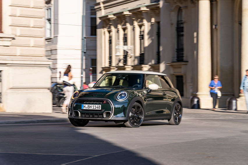 Mini Resolute Edition now on PH roads