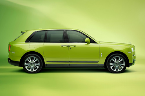 Rolls-Royce unveils 2 fashion-inspired Cullinans in latest collection