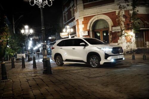 First Drive All New Toyota Kijang Innova Zenix Q Hybrid Modellista: Revolusi Drastis Sang Legenda