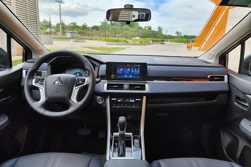 New Mitsubishi Xpander Cross