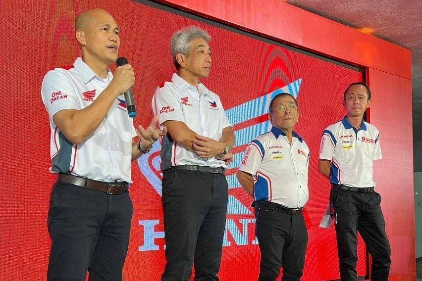 Jomel Jerezo - HPI Vice President Motorcycle Sales and Supply Chain Management, Susumu Mitsuishi HPI President, Shigeki Honda - Harc Pro Founder, Rodney Che Peepai - Harc Pro (1)