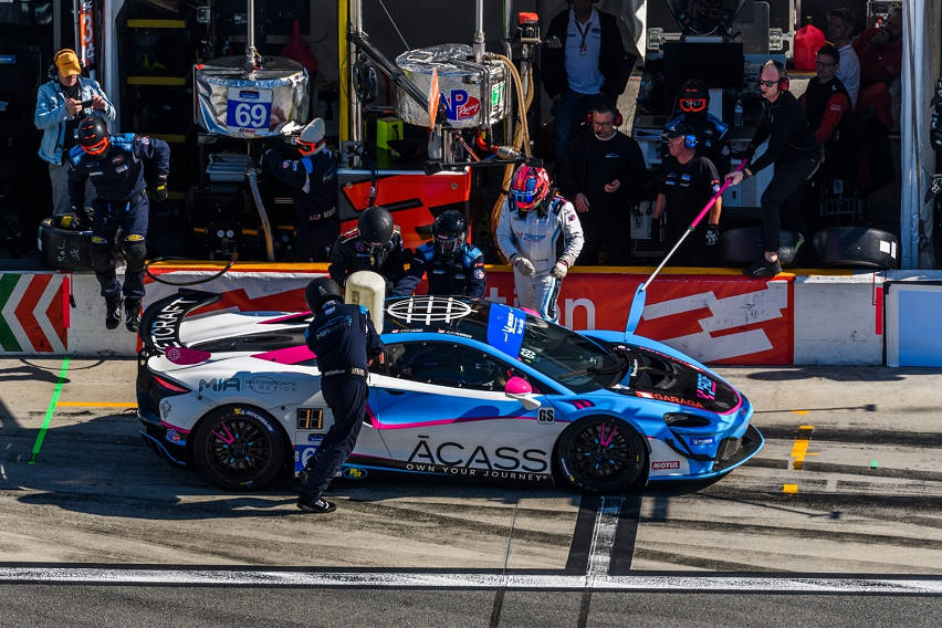 mclaren at daytona 1