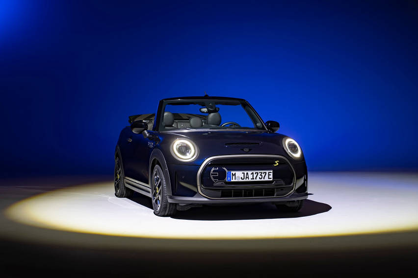 mini cooper se convertible 2