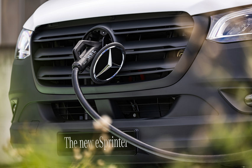 mercedes-benz esprinter 3