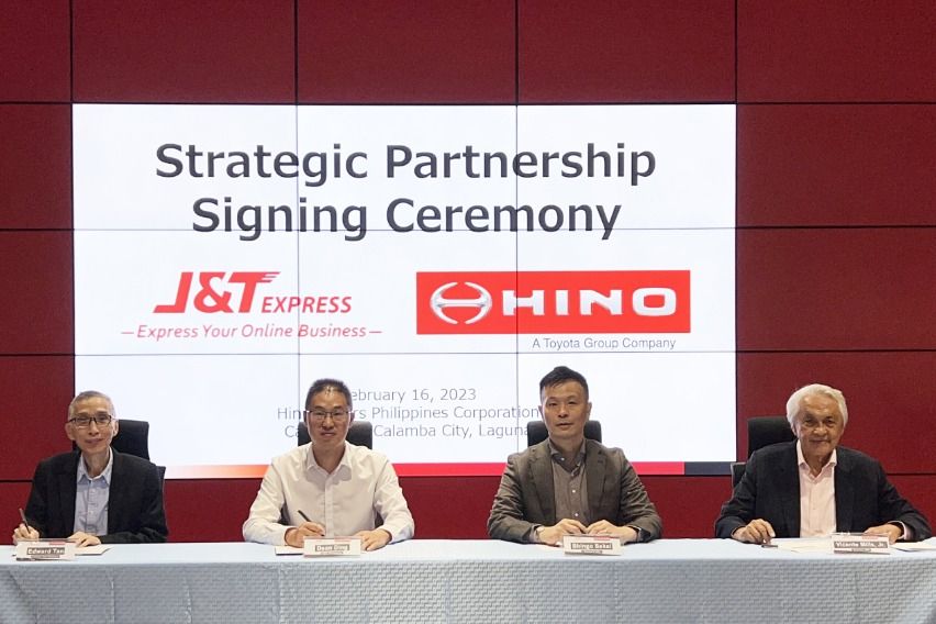 Hino Motors PH supplies more trucks to J&T Express fleet anew Hino Motors PH supplies more trucks to J&T Express fleet anew