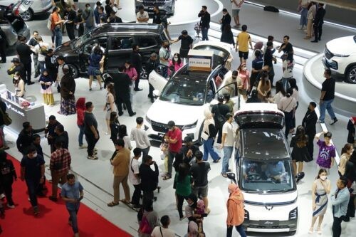 Wuling Motors Raih Ribuan SPK Selama IIMS 2023, Mobil Listrik Air ev Jadi Idola Wuling Motors Raih Ribuan SPK Selama IIMS 2023, Mobil Listrik Air ev Jadi Idola