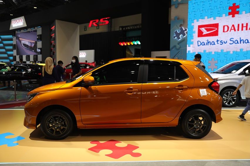 Daihatsu Ayla 1.0 X CVT 2023, Paket Hemat Buat Mobilitas Perkotaan Daihatsu Ayla 1.0 X