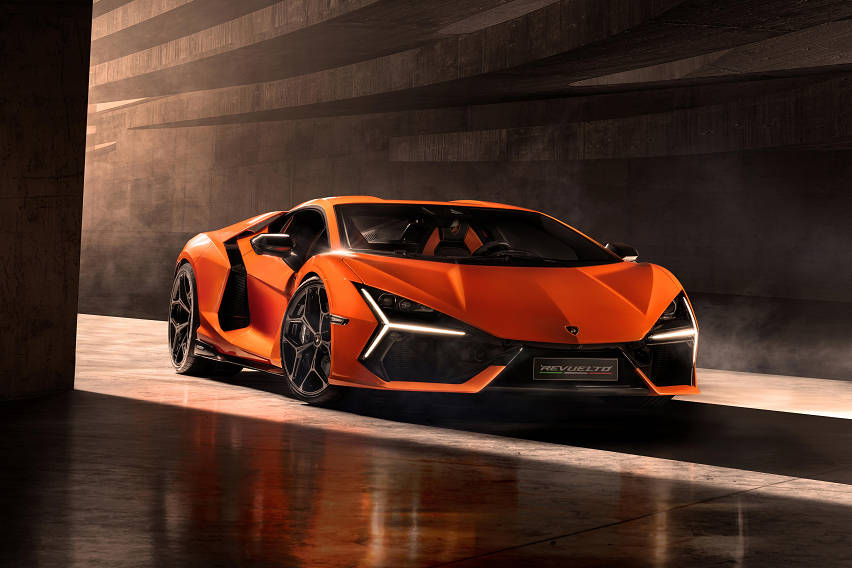 lambo revuelto 1