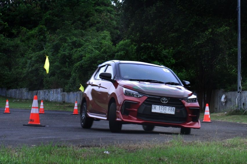 Rahasia Suspensi Toyota Agya GR Sport Lebih Stabil dan Gesit Rahasia Suspensi Toyota Agya GR Sport Lebih Stabil dan Gesit