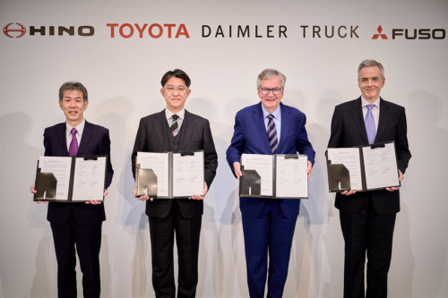 Fuso to merge with Hino Fuso to merge with Hino