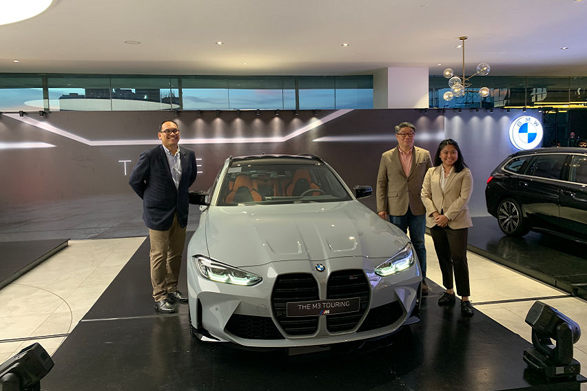 BMW PH unboxes 3 Series Touring 