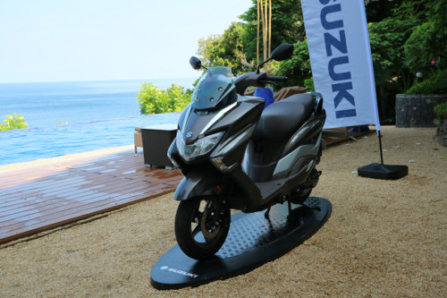 Suzuki Burgman Street 125 EX: The 2 tempting colors