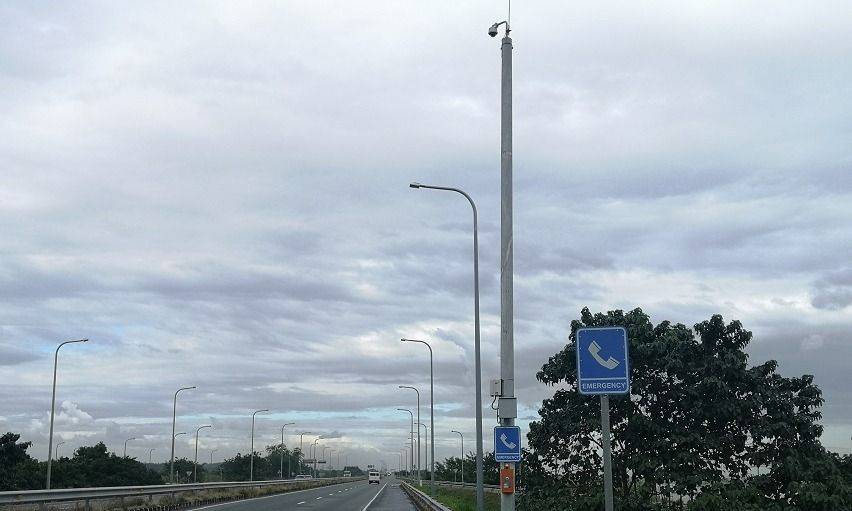 NLEX Corp. installs more CCTV messages boards