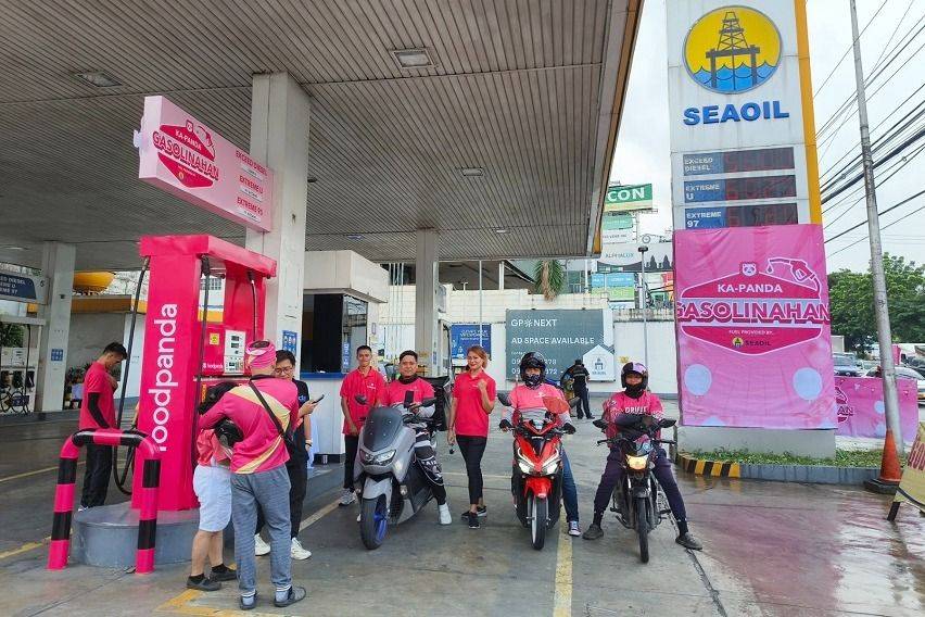 Foodpanda delivery riders