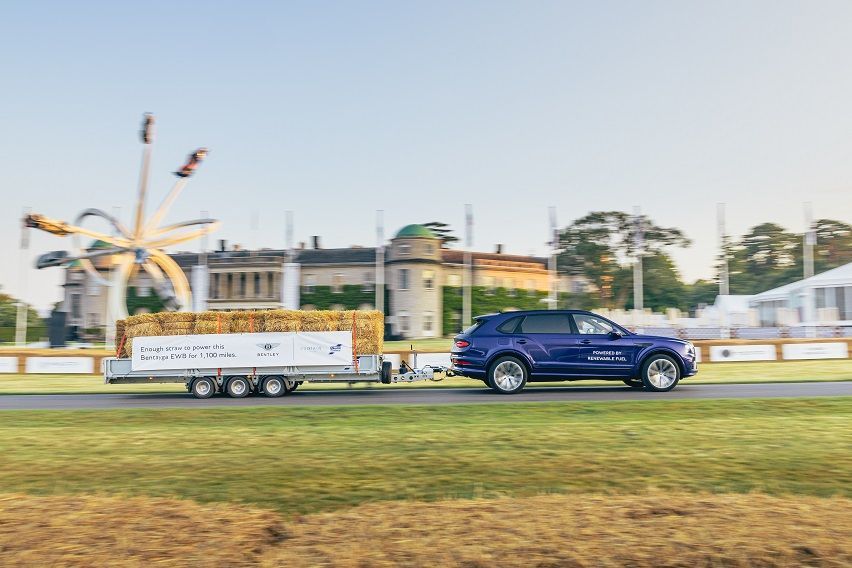 Bentley Bentayga EWB sets unofficial record time for hill climb with trailer at Goodwood