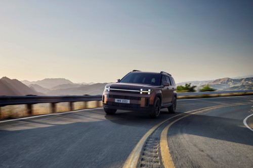 Hyundai beefs up Santa Fe