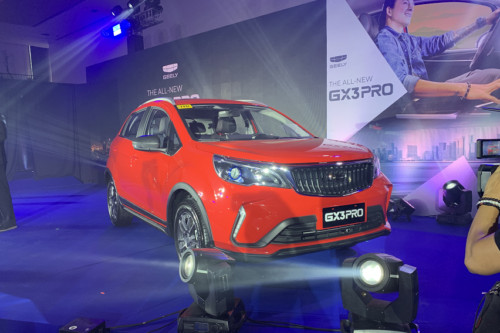 Here are the 4 colors of the Geely GX3 Pro