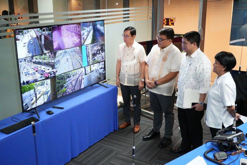 MMDA on bike lane