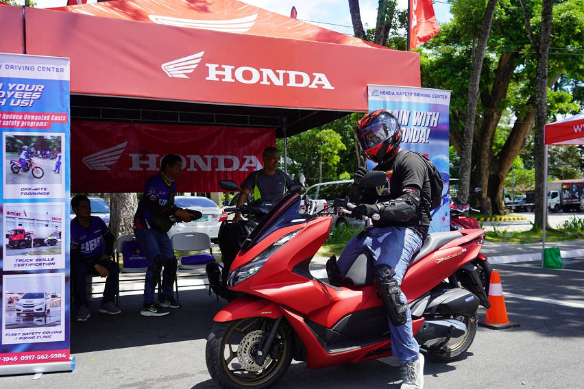 honda x motorsiklo xklusibo 2