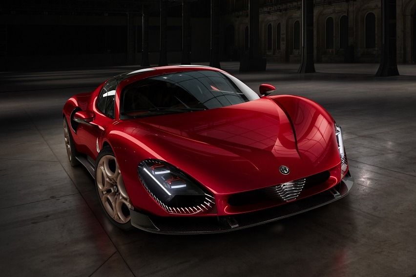 Alfa Romeo revives 33 Stradale nameplate Alfa Romeo revives 33 Stradale nameplate