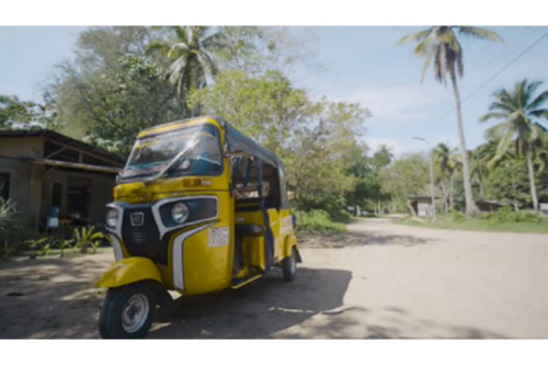 Bajaj PH says RE 3-wheeler 'ideal ride' for tour guides