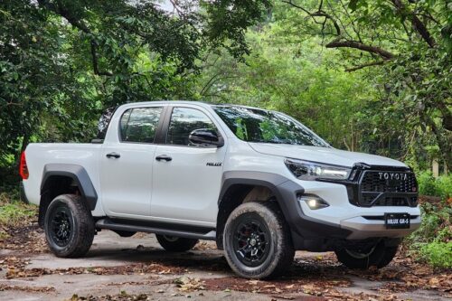 Refreshed Toyota Hilux GR-S now in PH