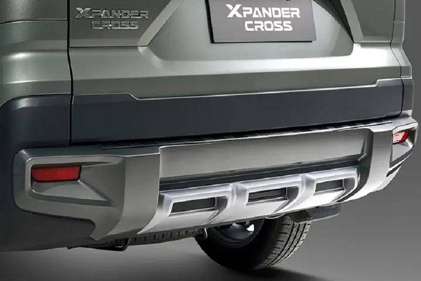 Xpander Cross Outdoor Edition Tailgate Garnish