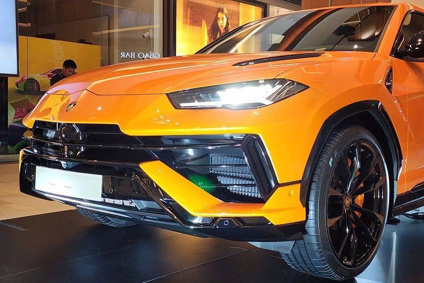 Lamborghini Urus S 6