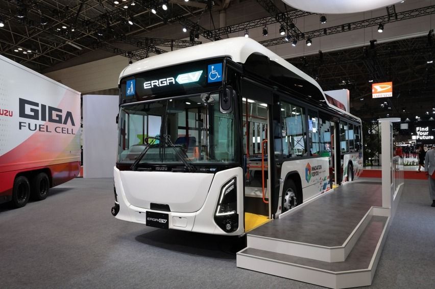 Erga EV, Bus Listrik Pertama Isuzu yang Memiliki Lantai Rata Erga EV, Bus Listrik Pertama Isuzu yang Memiliki Lantai Rata