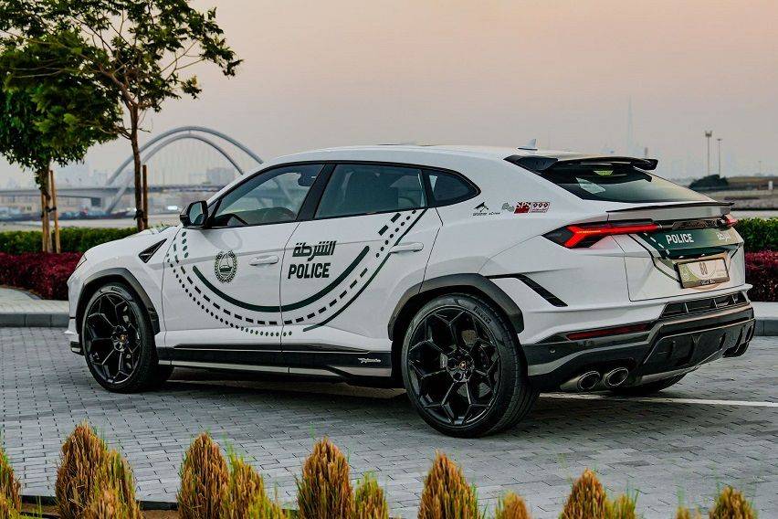 Lamborghini Urus Performante 2