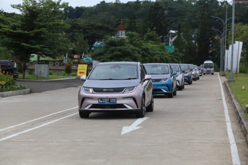 Cicilan Kredit Mobil Listrik BYD Dolphin Premium Seharga Rp425 Juta