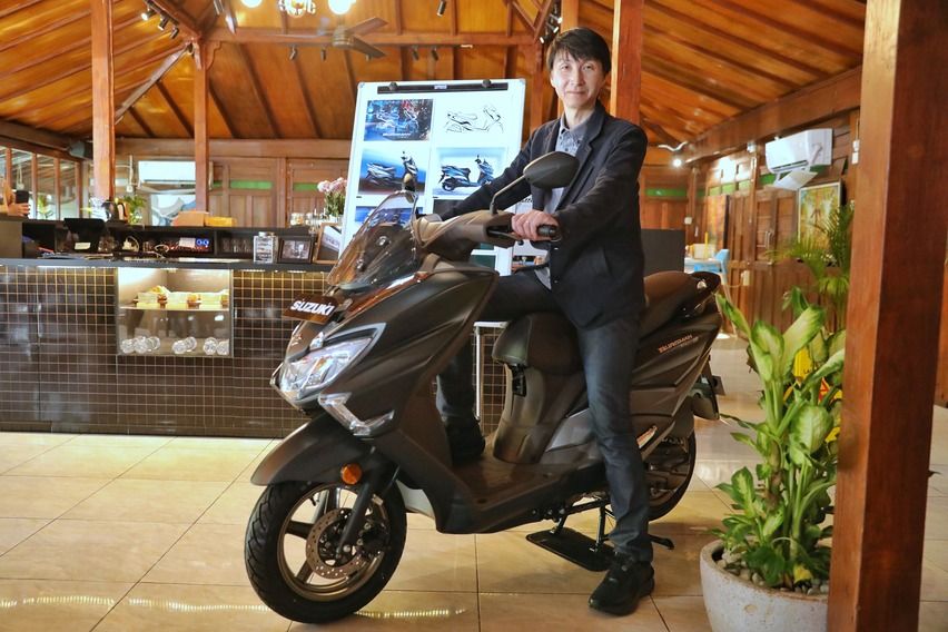 Desainer Sepeda Motor Suzuki Datang ke Indonesia, Bawa Misi Apa? Desainer Sepeda Motor Suzuki Datang ke Indonesia, Bawa Misi Apa?