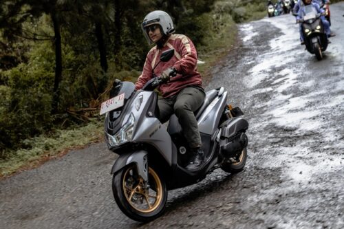 Pilihan Motor yang Harganya Selisih Sedikit dari Yamaha Lexi LX 155