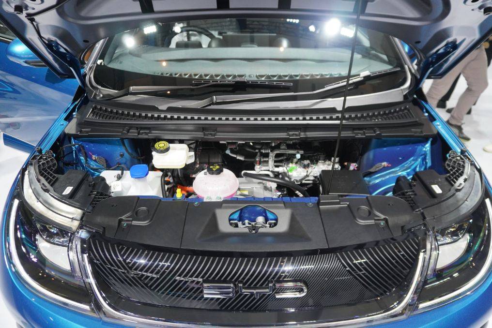 e-platform 3.0 & 8-in-1 Powertrain BYD